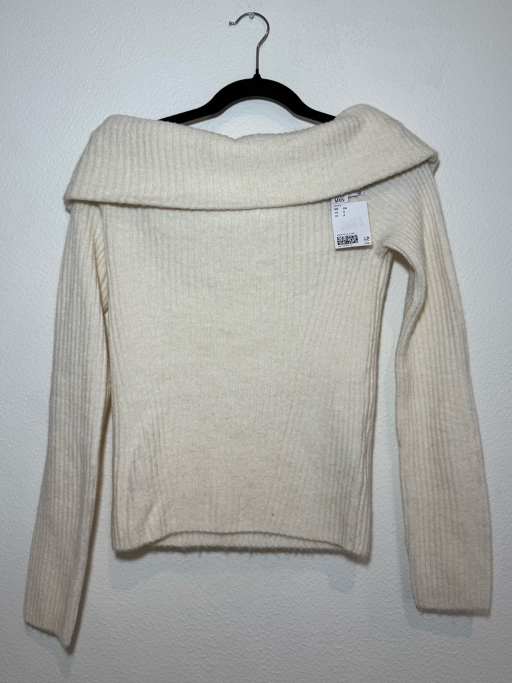 H&M Cream Off-the-Shoulder Ribbed Sweater Size S